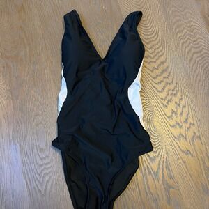 BMJL Black and White Colorblock One Piece Swimsuit Adjustable Straps